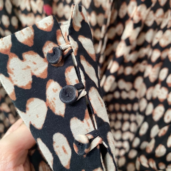 BCBG MAX AZRIA Sandy Dots Wrap Top CJV1198518 Lightweight Size S $198.00 - Picture 7 of 8